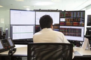 基金年报透视：人均百万年薪没了，行业内卷升级