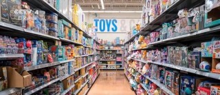 “我会盯着你”！沃尔玛将涨价，特朗普破防：怎么能怪关税，你赚了几十亿该吞下关税！更多美企加入涨价行列