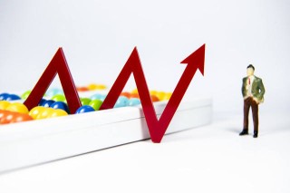 企业房产税如何征收？这种税收政策对企业运营有何影响？