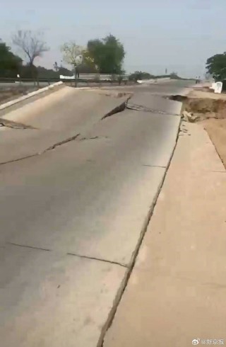 亲历者讲述缅甸震后一夜：多人受伤失联，救援急需大型机械设备