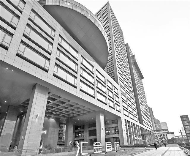 传统企业争相跨界数智赛道 老产品AI时代打开新天地 第2张 传统企业争相跨界数智赛道 老产品AI时代打开新天地 第2张