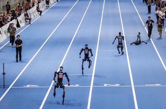 具身智能，踉跄起步  第1张