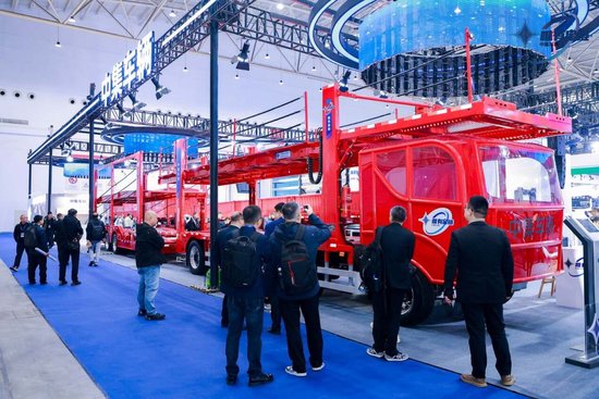 唯有星链|中集车辆携多款明星产品亮相2025中国国际商用车展(CCVS) 第10张 唯有星链|中集车辆携多款明星产品亮相2025中国国际商用车展(CCVS) 第10张