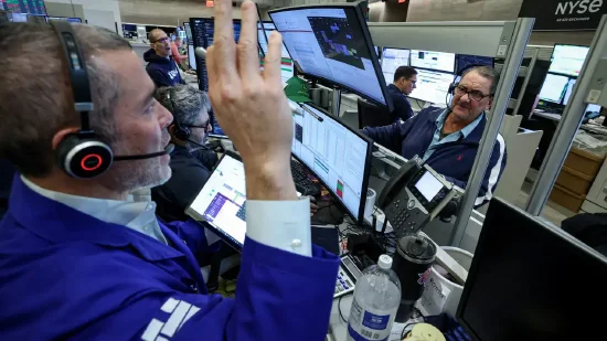 尾盘：道指重挫870点 标普指数可能录得三个月来的最大跌幅  第1张